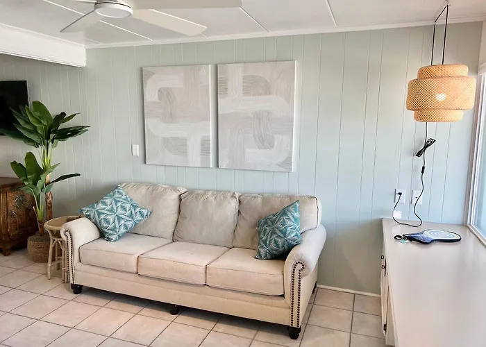 Ferienhaus Stunning With Community Pool Just Steps To And Boardwalk!