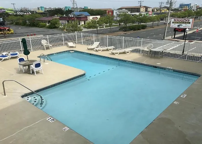 Stunning With Community Pool Just Steps To And Boardwalk! Ferienhaus Ocean Stadt